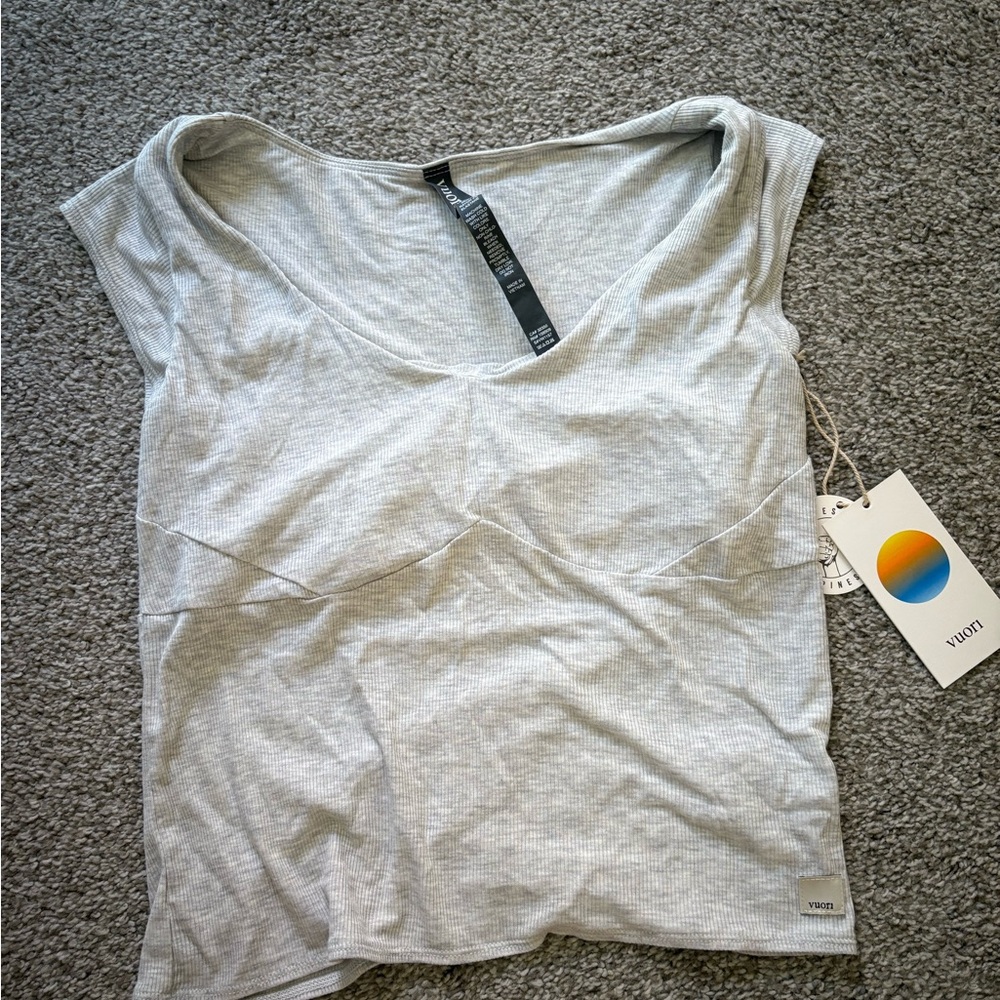 Vuori core v-neck tank